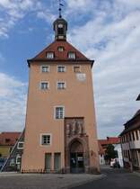 Heilsbronn, Katharinenturm, Westteil der im brigen abgegangenen Katharinenkirche, Turm mit Pyramidendach und barocker Laterne, 14. Jahrhundert, 1771 umgestaltet (02.08.2015)