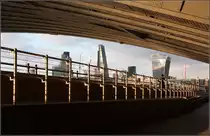 . The City of London -

�ber der Br�cke liegt der Bahnhof London Blackfriars.

23.06,2015 (M)