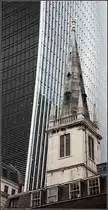. Londoner Kontraste -

Der Kirchturm der St Margaret Pattens wird erdr�ckt von dem Hochhaus 20 Frenchurch Street (Walkie-Talkie) daneben.

24.06.2015 (M)
