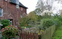 Gemeinde Schermbeck - Die alte Schermbecker M�hle am M�hlenteich im Herbst