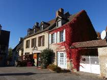 Saint-Menoux, Rue des Roses (31.10.2015)