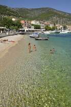 Der Dorf Sumartin auf der Insel Brac an der kroatischen Adriakste. Aufnahme: Juli 2009.