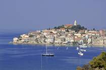 Primoten von Porat aus gesehen. Aufnahme: Juli 2009.