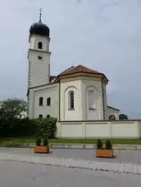 Iggensbach, neubarocke Pfarrkirche Maria Namen, erbaut 1885 (25.05.2015)