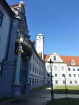 Augsburg, ehem. F�rstbisch�fliche Residenz, heute Regierung von Schwaben, erbaut von 1740 bis 1752 durch Johann Benedikt Ettl und Franz Xaver Kleinhans (20.12.2015)