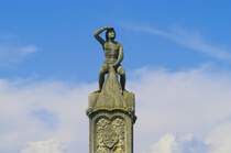 Das berhmte Bruckmandl auf der Steinernen Brcke ist das Wahrzeichen von Regensburg. Aufnmahme: Juli 2008.