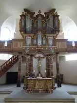 Angelbachtal, Altar mit Orgel in der Ev. Kirche von Eichtersheim (31.05.2015)
