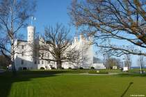 Die sog.  Burg Hohenzollern , eines der klazistischen Gebude von Heiligendamm (Stadt Bad Doberan, Landkreis Rostock, Mecklenburg-Vorpommern, November 2011)