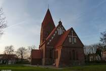 Backsteinkirche St.-Johannes in Rerik im Abendlicht (Landkreis Rostock, Mecklenburg-Vorpommern, November 2011)