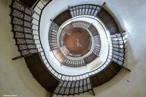 Freitragende, gusseiserne Wendeltreppe im Mittelturm im Jagdschloss Granitz, 154 Stufen hinauf auf die Aussichtsplattform (Mnchgut - Rgen, Mai 2011)