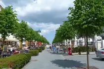 Fu�gangerzone / Hauptstra�e in Binz (R�gen, Mai 2011)