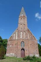 Evangelische Backsteinkriche St. Johannes in Zirkow (Rgen, Mai 2011)
