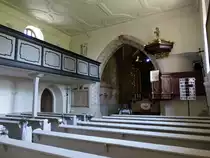 Haundorf, St. Wolfgang Kirche, Stuckdecke von Mathias Auernheimer, Altar und Kanzel stammen von Giuseppe Volpini, sp�tgotische Fresken im Chor (04.06.2015)