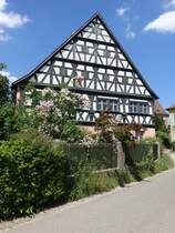 Kalbensteinberg, Fachwerkhaus am Kirchplatz (04.06.2015)