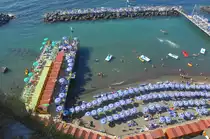 Die Badeanstalt von Sorrent / Sorrento. Aufnahme: Juli 2011.