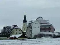 Mein Hotel-Fast,ruhig gelegen im Ortszentrum von Wenigzell, aber doch im Gr�nen der sch�nen Landschaft des Jogllands, einer Gegend in der Steiermark/�sterreich; 160105