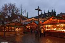 Weihnachtsmarkt auf dem Rathausplatz von Lbeck (Dezember 2011)