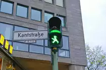 Ampelm�nchen an der Knastre in Berlin. Aufnahme: April 2007.