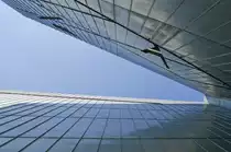 Ein Teil des J�dischen Museums in Berlin von unten nach oben gesehen. Aufnahme: April 2007.