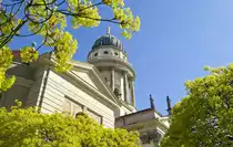 Franz�sischer Dom in Berlin im Fr�hling. Aufnahme: April 2007.