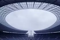 Das Dach des Berliner Olympiastadions. Aufnahme: April 2007.