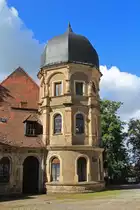 Wasserturm des Schlosses Sch�nfeld im Juli 2015