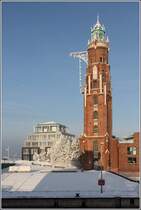 Am 22.01.2016 gab es mal wieder die Gelegenheit, Bremerhaven bei Sonnenschein im Schnee zu fotografieren. Hier der schne, von Simon Loschen entworfene Leuchtturm, das heutige Bremerhaven Oberfeuer.