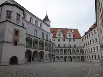 Neuburg, Innenhof des Residenzschlo� (23.08.2015)