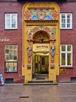 Eingang zur Alte Rathausapotheke in L�neburg. 30. Januar 2016.