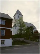 Die Kirche von Svolv�r. Scan eines Dias vom Juni 1994.