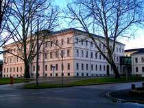 Kreis-Landesgericht - Hauptgeb�ude errichtet 1880; mit angeschlossenem Gefangenenhaus (erbaut 1885-1889); 071202