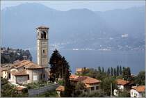 Claino con Osteno. Die Kirche Santi Pietro und Paolo in Osteno oberhalb des Luganersees. Scan eines Dias vom Sommer 1979.