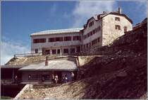 Welschnofen. Die K�lner H�tte wurde 1899 in 2337 m H�he am Rosengarten erbaut. Scan eines Dias vom Sommer 1980.