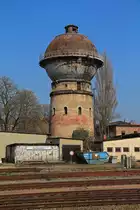 Wasserturm der Bauart  Kl�nne  am Bahnhof in Aschersleben im M�rz 2014