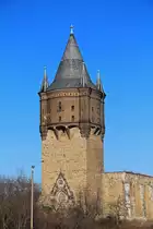 Seit 1888/89 wurde der ehemalige Kirchturm der Kirche St.Sixti in Merseburg als Wasserturm genutzt. Diese Aufnahme entstand im Februar 2014.