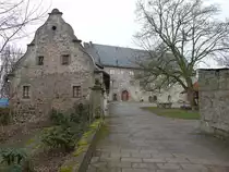 Manau, Renaissance-Bergschloss Bettenburg, erbaut ab 1535 unter Ritter Balthasar Truchse�, heute Tagungszentrum (25.03.2016)