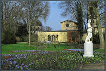 Den sdstlichen Abschluss des Parks Sanssouci bildet der Marlygarten, welcher 1715 angelegt wurde. Hier befinden sich die Friedenskirche sowie das Kaiser-Friedrich-Mausoleum. (Potsdam, 05.04.2016)