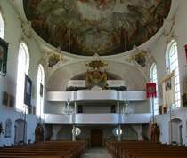 Mittenwald, Blick zur Orgelempore in der Kirche St.Peter und Paul, Aug.2014