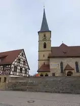 Kirchr�ttenbach, St. Walburgis Kirche, Chor und Turm zweite H�lfte 15. Jahrhundert,
barockisierendes Langhaus 1922/25 von Otto Schulz (27.03.2016)