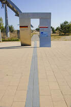 Die deutsch-polnische Grenze am Stadtteil Osiedle Posejdon westlich von Świnoujście (Swinemnde). Aufnahme: 6. Mai 2016.