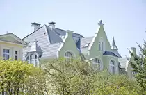 Giebel eines alten deutschen Badehauses in Świnoujście (Swinem�nde). Aufnahme: 6. Mai 2016.