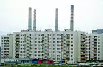 Plattenbauten im Stadtteil Studentski Grad von Sofia. Bild vom Dia. Aufnahme: Juni 1992.