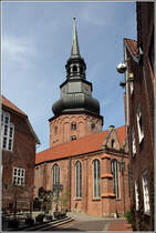 Stade. Die Kirche Ss. Cosmae et Damiani wurde in der zweiten Hlfte des 13. Jahrhunderts gebaut und erhielt im 17. Jahrhundert sein heutiges Aussehen. 12.05.2016