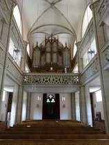 Goldkronach, Ev. Stadtpfarrkirche, neugotische Hallenkirche aus Sandsteinquadern mit Strebepfeilern, erbaut von 1851 bis 1852 (21.05.2016)
