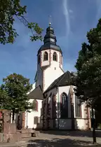 Ettlingen, die katholische Martinskirche geht zur�ck auf das 12.Jahrhundert, ist das �lteste Geb�ude der Stadt, Aug.2015