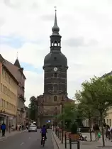 Kirche Sankt Johannis am Marktplatz von Bad Schandau am 21. Mai 2016.