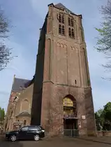 Geffen, Maria Magdalena Kirche, erbaut ab 1893 durch C. Franssen, Kirchturm 15. Jahrhundert (06.05.2016)