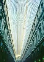 Galeries Royales Saint-Hubert in Br�ssel. Bild vom Dia. Aufnahme: Oktober 1999.