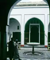 Moulay Idriss be M�knes. Bild vom Dia. Aufnahme: November 1996.