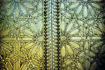 Ausschnitt der goldenen T�r im K�nigspalast �Dar El Machzen� in F�s. Bild vom Dia. Aufnahme: November 1996.